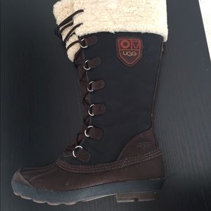 UGG Edmonton Boots